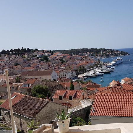 Apartments Bocin Rosso Hvar Town Exterior foto
