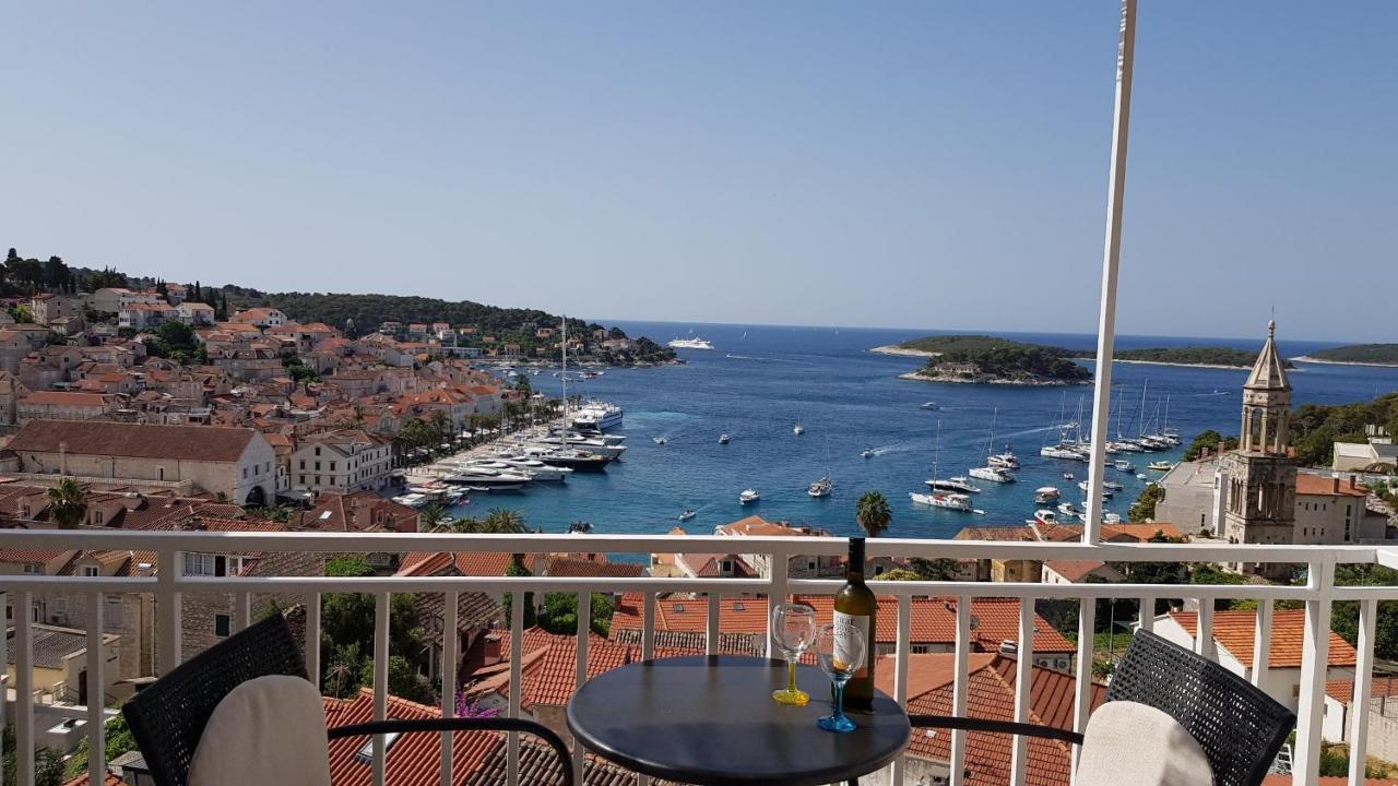 Apartments Bocin Rosso Hvar Town Exterior foto