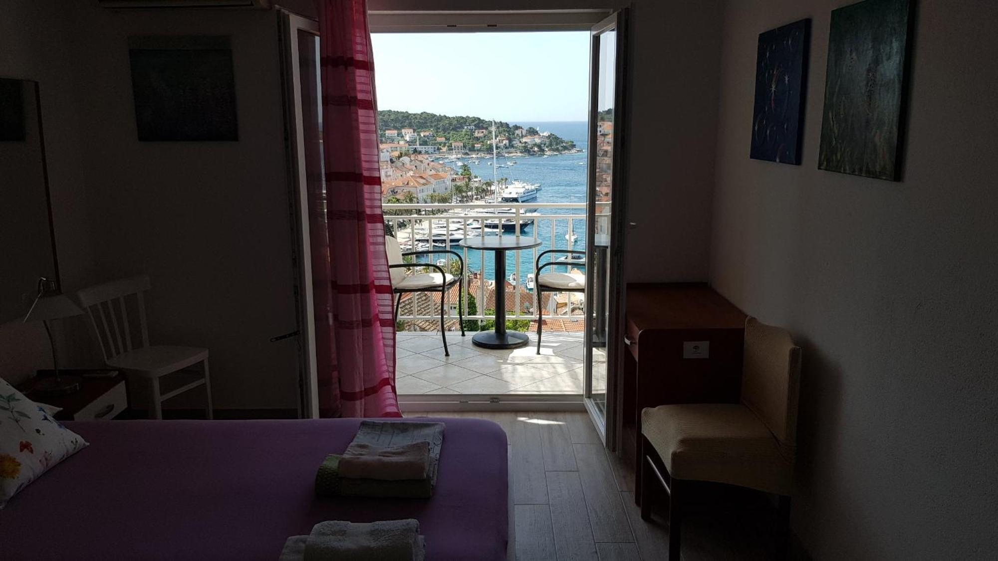 Apartments Bocin Rosso Hvar Town Exterior foto