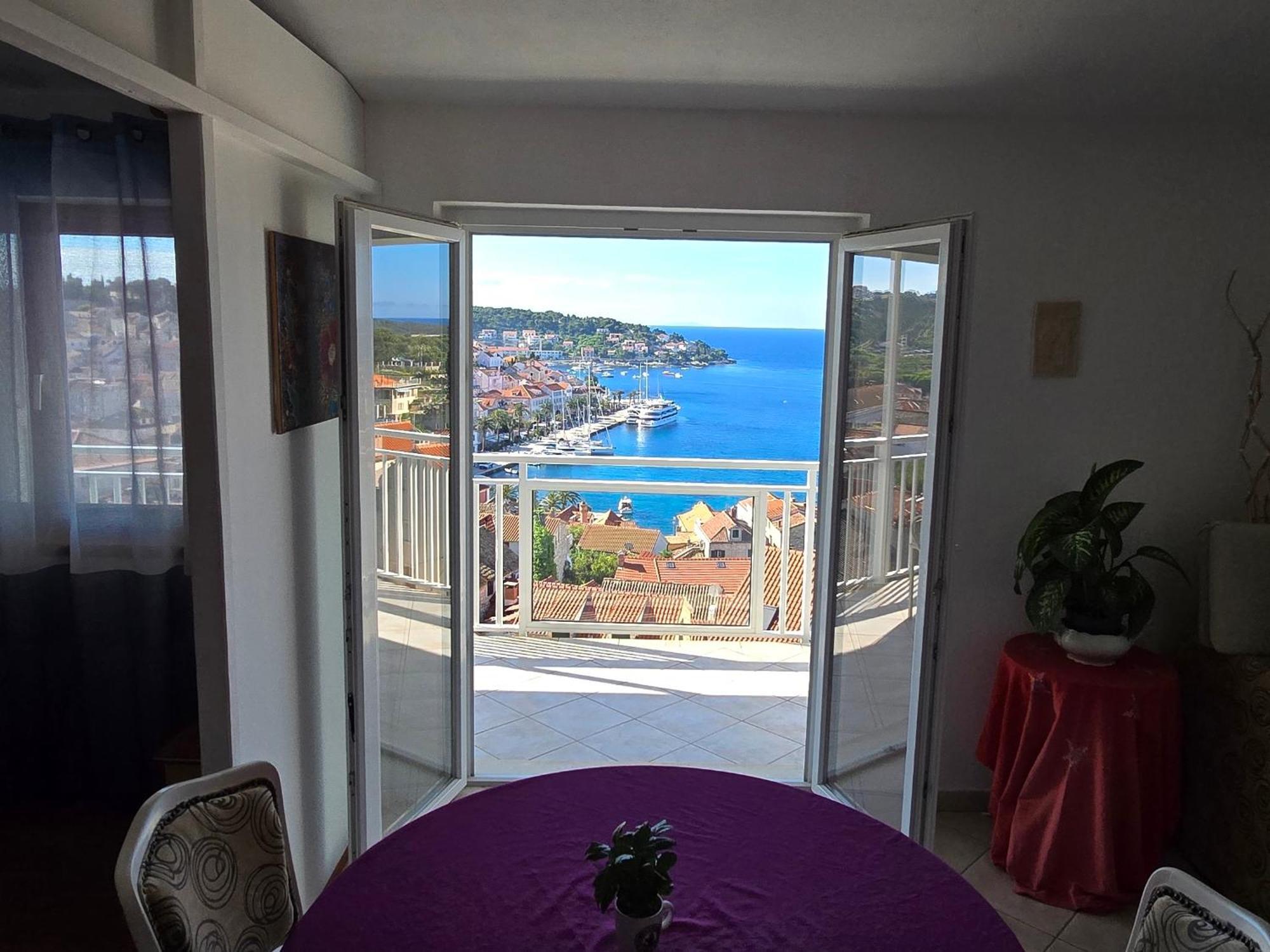 Apartments Bocin Rosso Hvar Town Exterior foto
