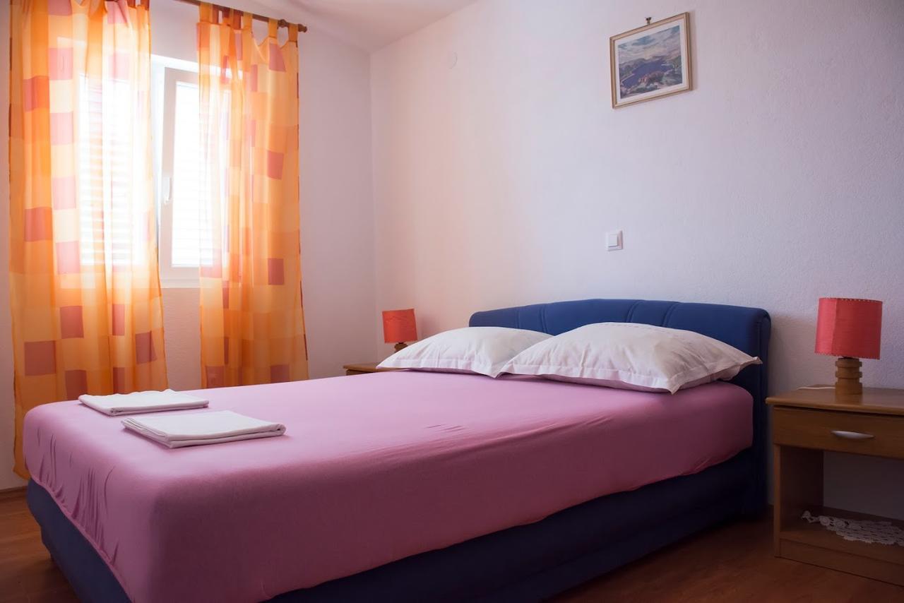 Apartments Bocin Rosso Hvar Town Exterior foto